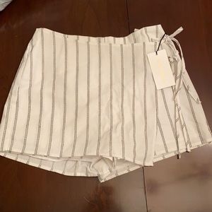White skort